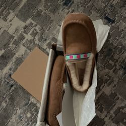 UGG W Ansley Embroidery SLIPPERS