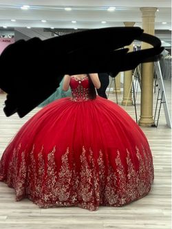 Red dress for quinceañera