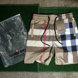 Burberry shorts
