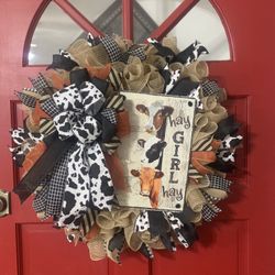 Wreath. Hay Girl Hay. Cows