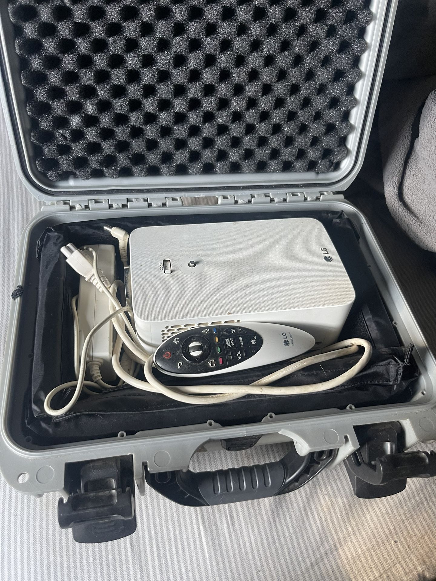 Lg Projector