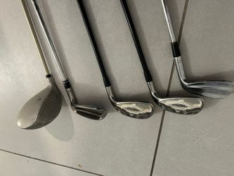 Random Set Of Clubs