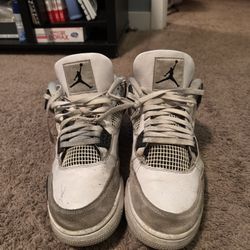 Air Jordan 4 Military black