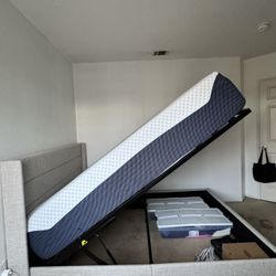 STORAGE BED + QUEEN TEMPUR-LuxeBreeze MATTRESS 