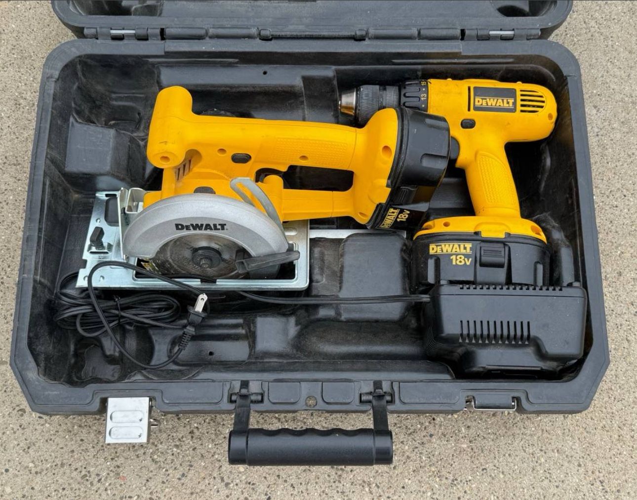 DeWalt drill & circular saw set