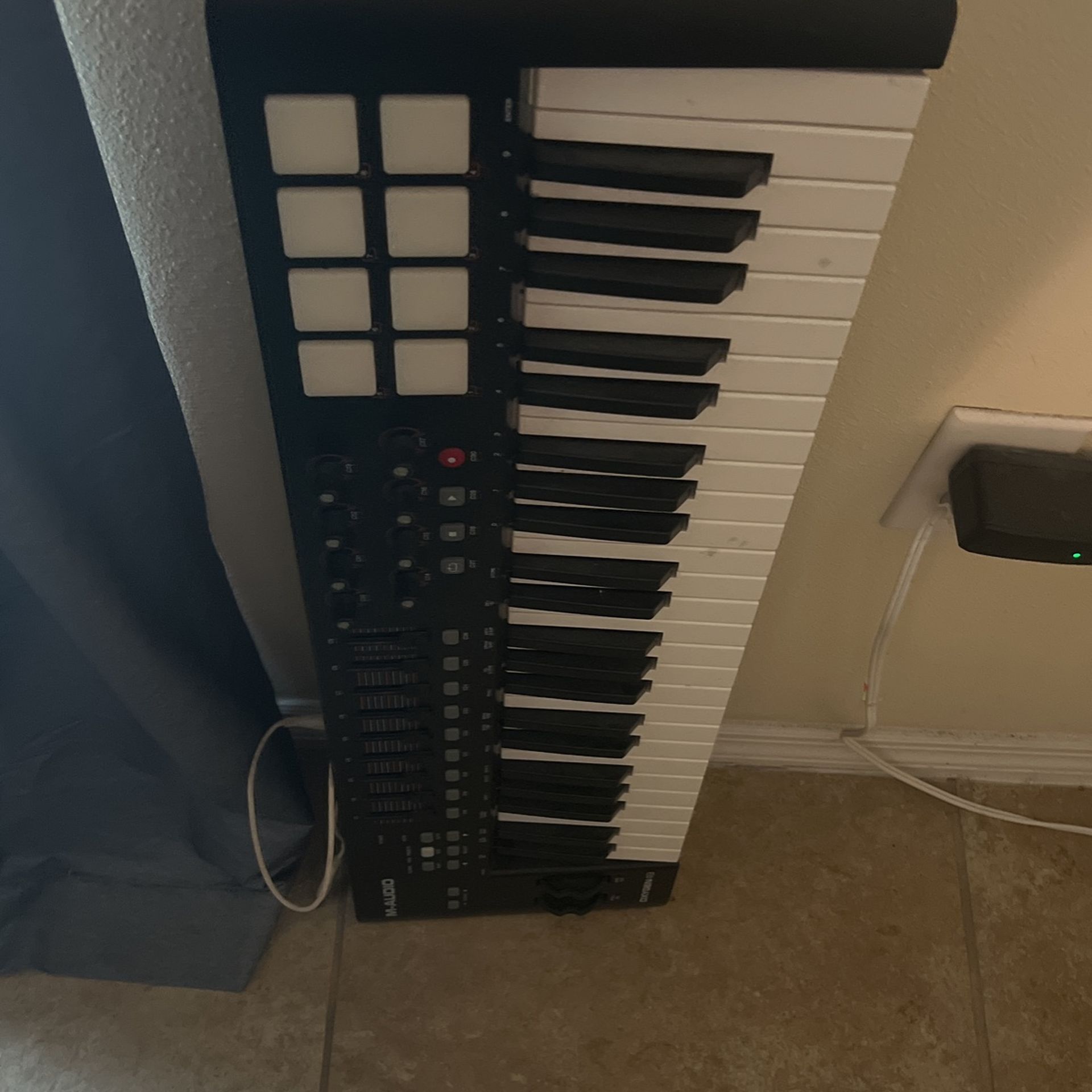 M Audio Keyboard ( Oxygen49)