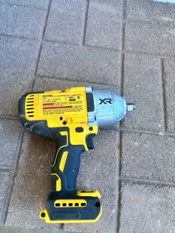 Dewalt impact 1/2 is li new