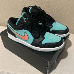 Air Jordan’s Men’s Size 10