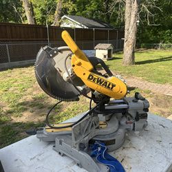 DEWALT15 Amp Corded 12 in.​ Double Bevel Sliding Compound Miter Saw,