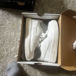 Air Forces 1 Size 5