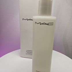 MAC Hyper Real Fresh Canvas Cleansing Oil, 6.7 fl oz