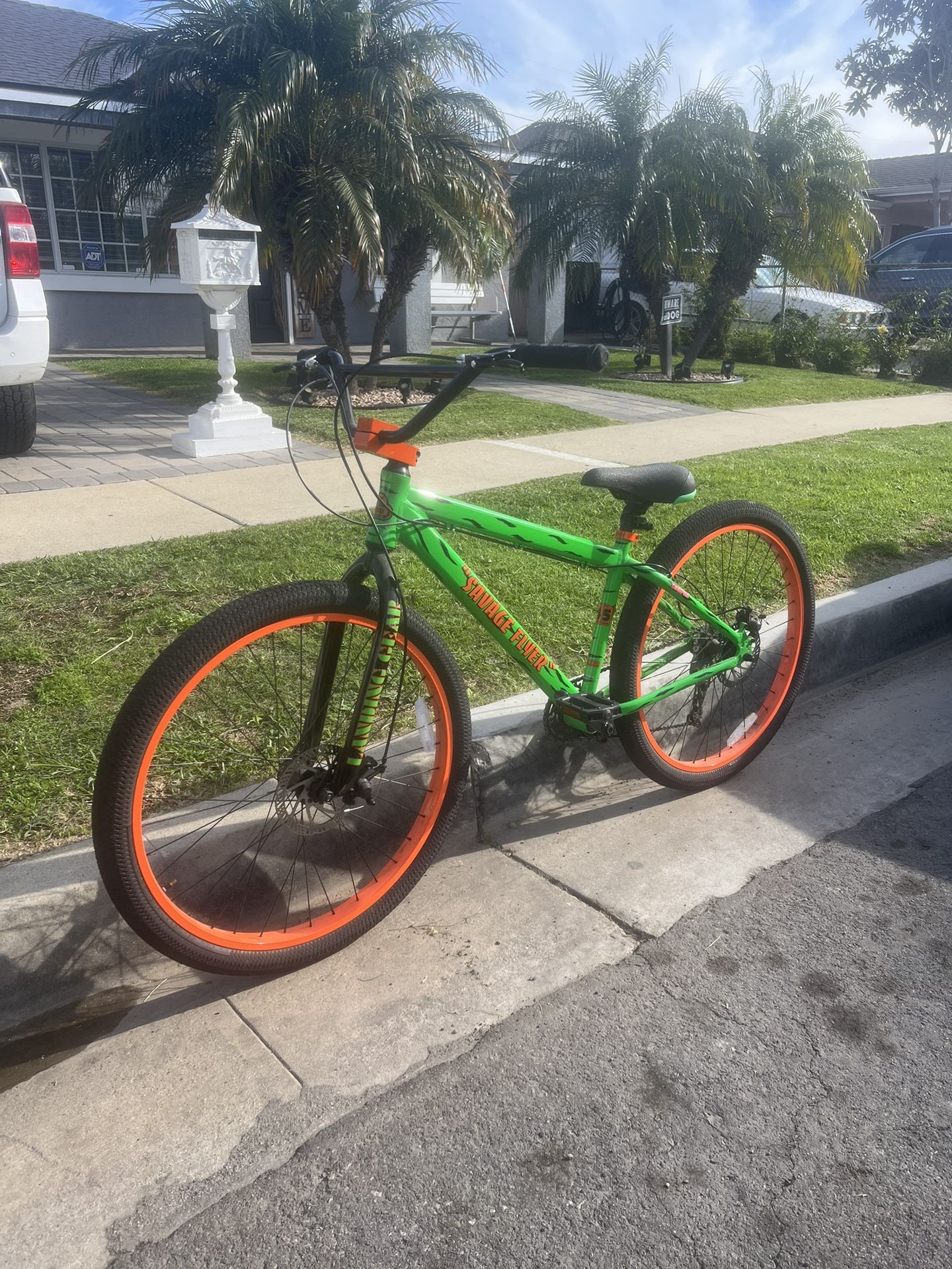 “Savage Flyer” 27.5 Green SE Bikes