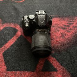 Nikon D5200 With Nikon DX 55-200mm Lens