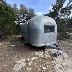 1966 Airstream Trade Wind 24FT Renovation Ready