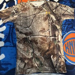 Under Armour Realtree Camo HEATGEAR T- SHIRT SIZE: LARGE
