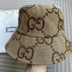 Gucci bucket hat