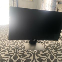 Selling Dell Monitor , Used 