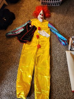 IT MOVIE COSTUME