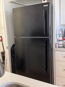 Moving sale