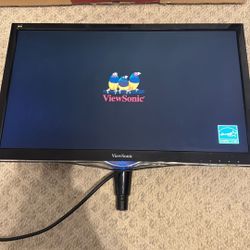  24 Inch ViewSonic Computer Monitor 