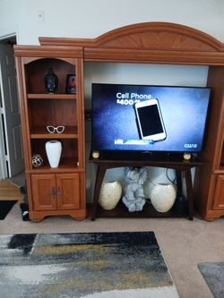 Intertainment tv Stand