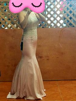 Beautiful dress size 6 rose/gold