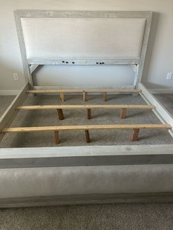 Sinclair King Bed Grey Chalk