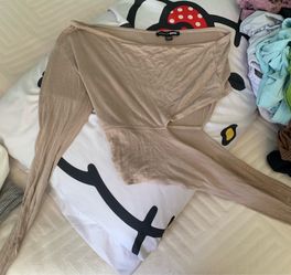 Cute one shoulder fashion nova tan shirt