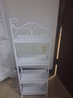 4 Teir metal  shelves