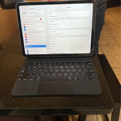 IPad Pro 64 GB With apple Keyboard (sky Blue)