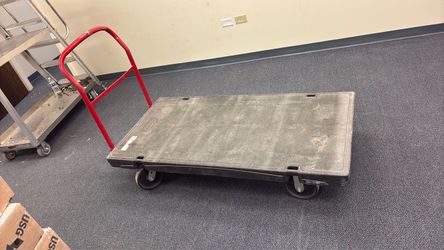 Rubbermaid heavy duty flat cart