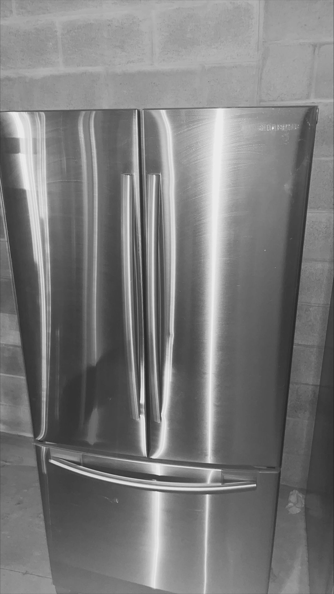 🔥 33" 18 Cu.Ft. 3-Door French Door Refrigerator with Twin Cooling  —FAIR PRICE**