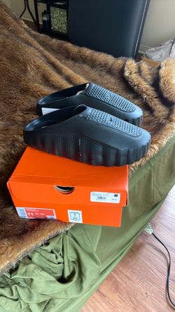 Men’s Nike Mind 001 Triple Blk Sz 11