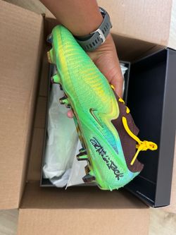 Travis Scott Soccer cleats M8.5