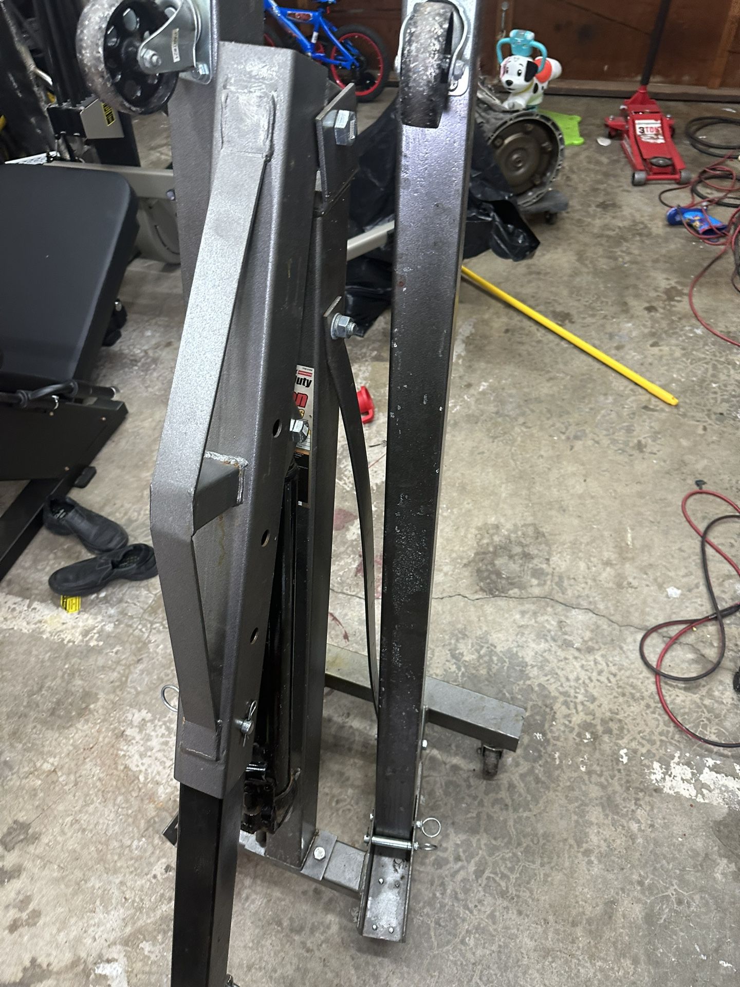 Pittsburgh 1 ton Engine Hoist