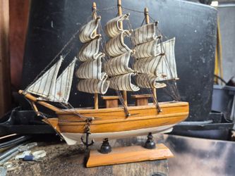 Miniature wood ⛵️