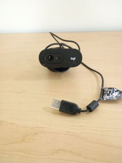 Logitech BRIO 100 Webcam