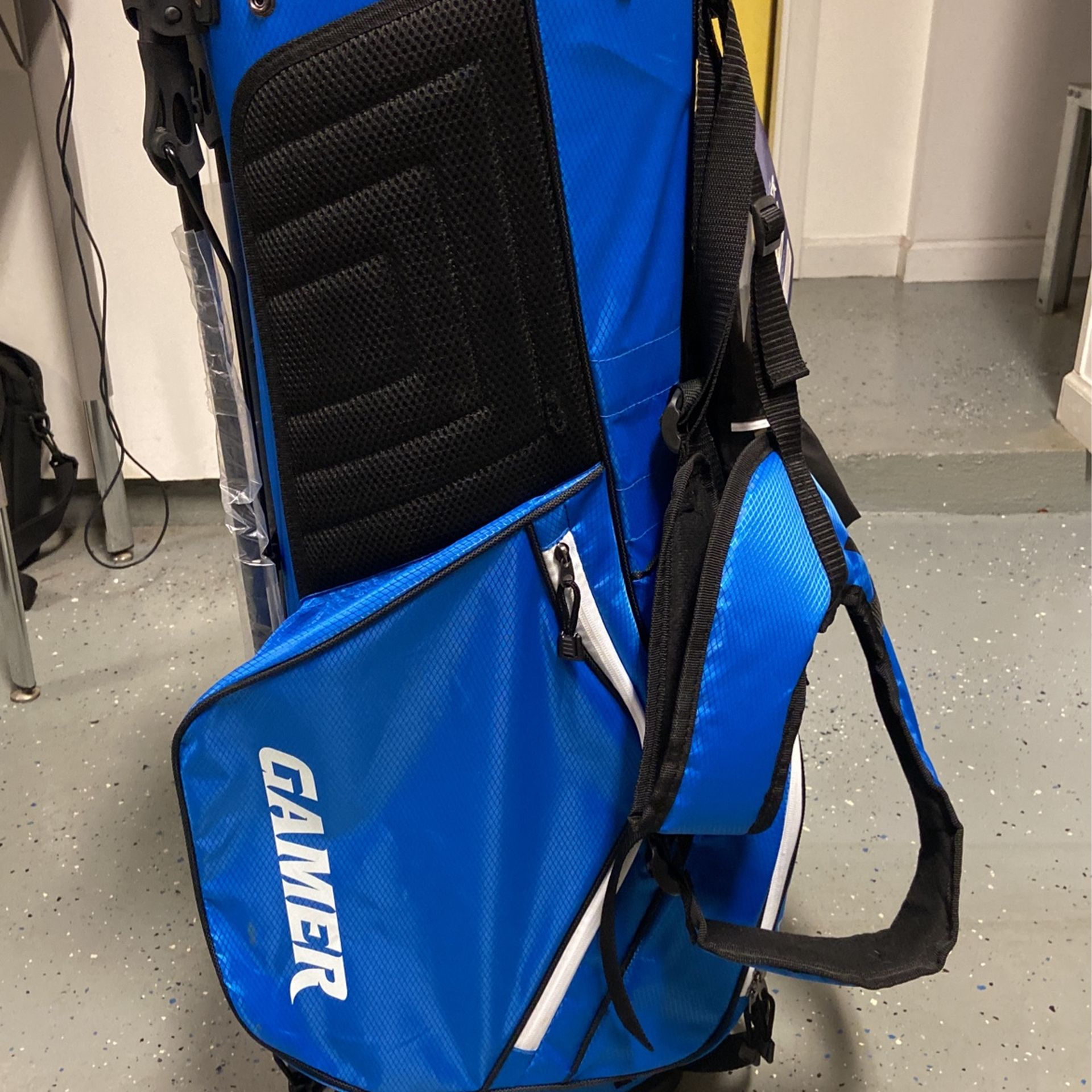 A Brand New Top Flite Gamer Golf Bag