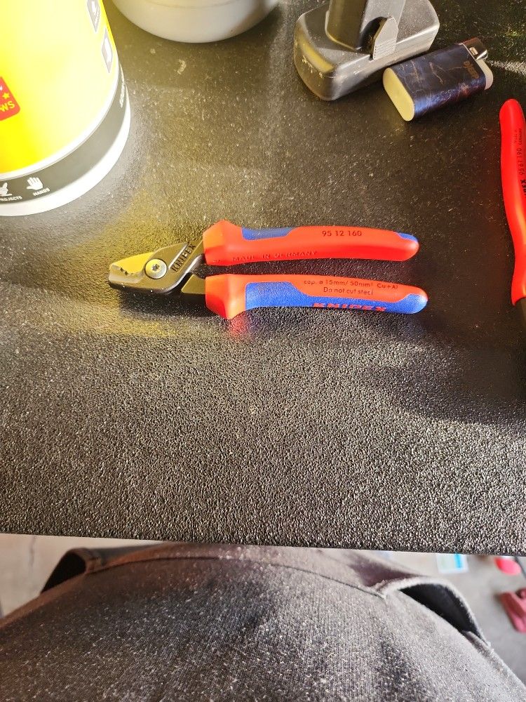 Knipex 95 12 160 Cutters