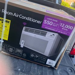 12,000 BTU AC UNIT