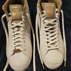 REEBOK High Tops Men's 10.5 Light Beige