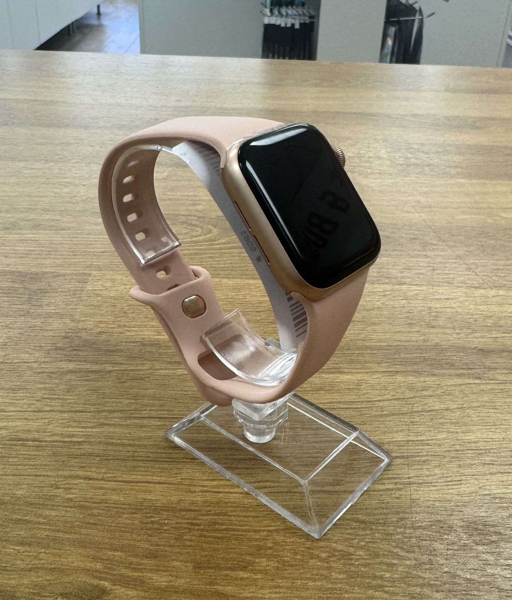 Apple Watch SE 40MM Pink * Excellent Condition 