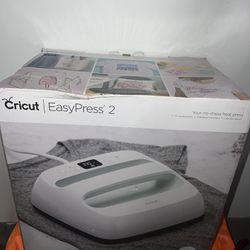 Cricut EasyPress 2 Heat Press Machine (9 in x 9 in), Ideal for T-Shirts, Totes etc