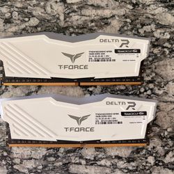 Team T-Force Delta RGB 32GB DDR4 RAM