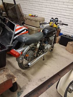 Suzuki 185