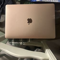 Macbook Air M1 chip 256 gb 8gb of ram (2020)