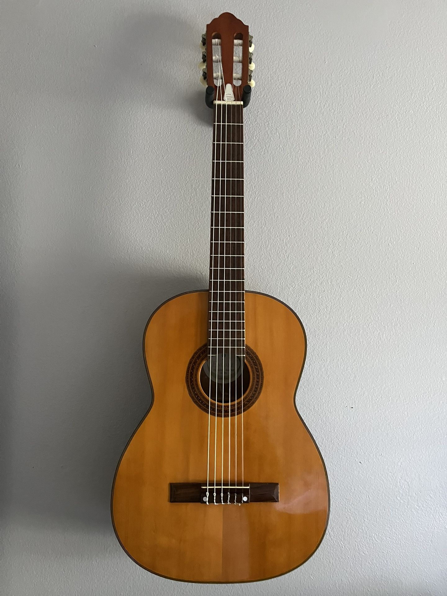 Encore G470 Vintage Classical Guitar