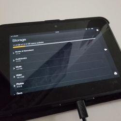 Kindle Fire hd 7 With wifi Comes With Charger 