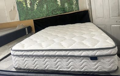 Full Size Mattress (Colchón Full Size)