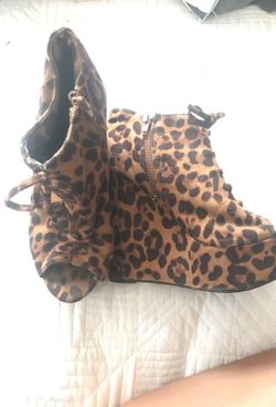 Leopard print wedges